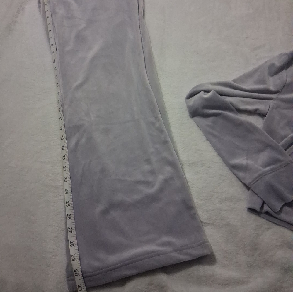 NWT Juicy Couture Lavender Haze Velour Hoodie And Sweatpants Set - Picture 9 of 15